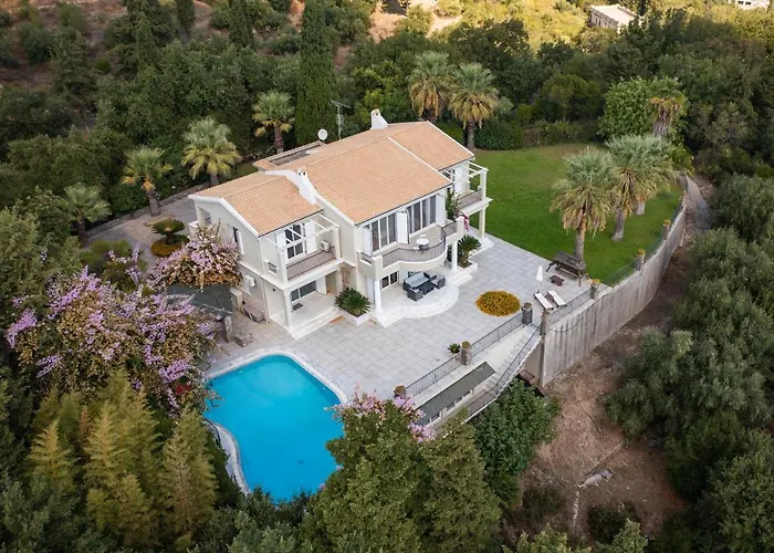 Villa Grosse Sea And Mountains View
