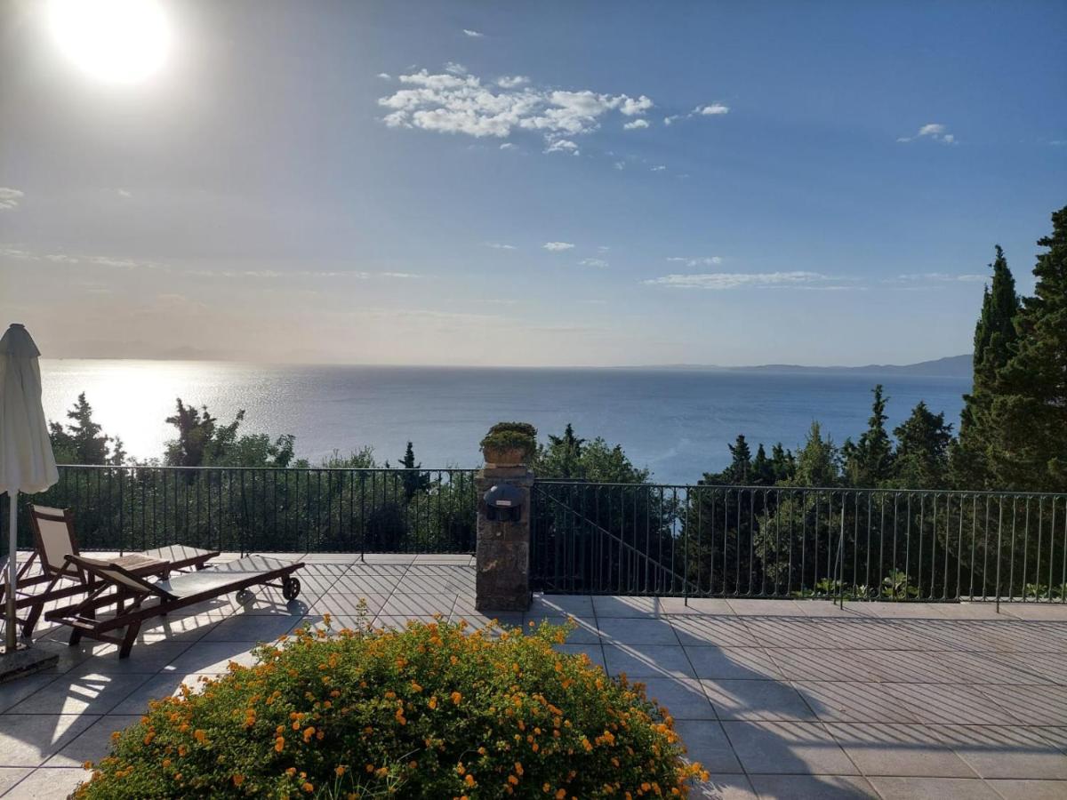 Grosse Sea And Mountains View
